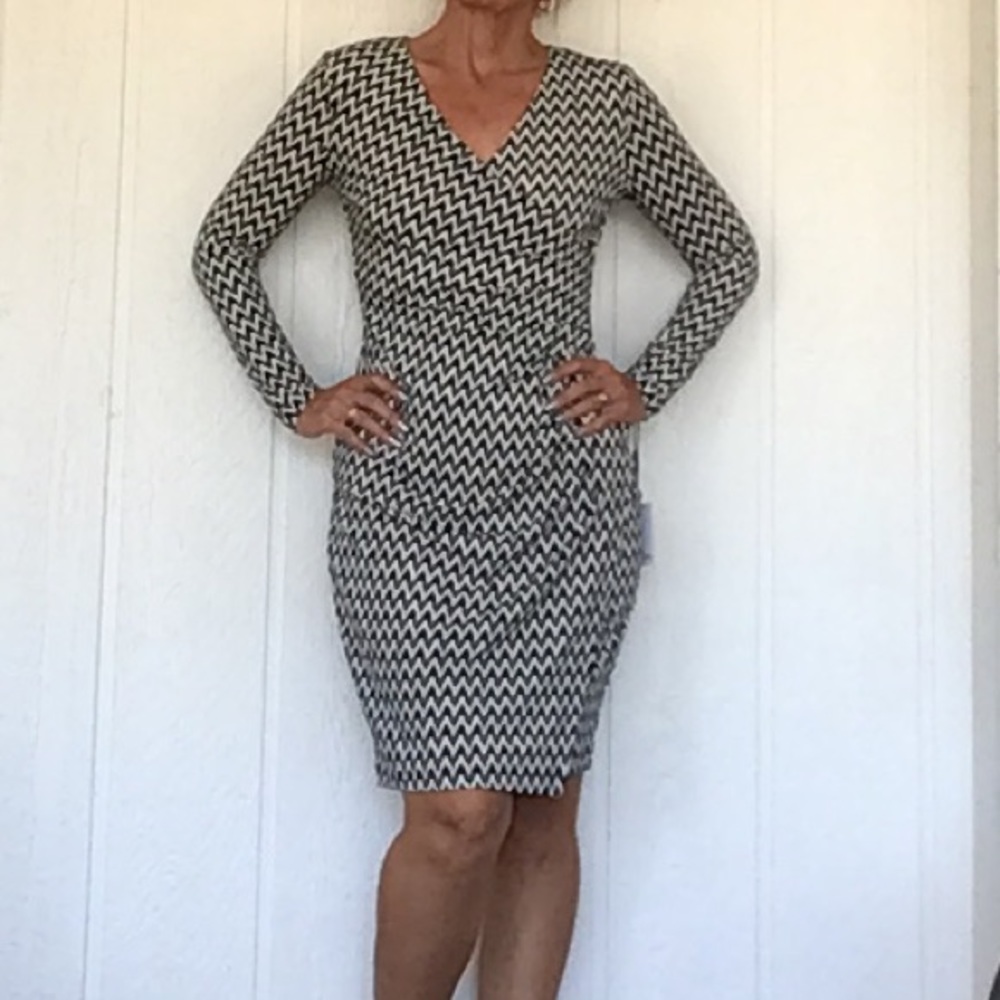 CALVIN KLEIN BLACK WHITE FAUX WRAP DRESS SIZE 4 NWT